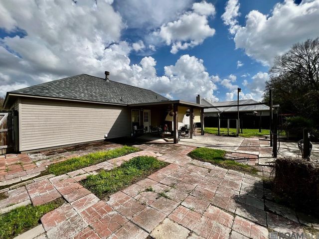 13519 Chase St, Gonzales, LA 70737