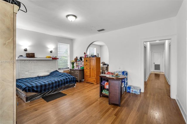 137 NW 20th Street, Homestead, FL 33030