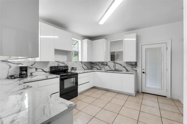 137 NW 20th Street, Homestead, FL 33030