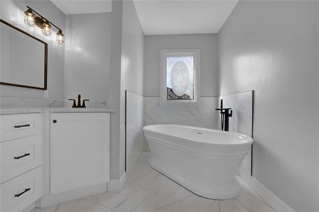 1525 WYNFIELD Drive, Auburn, GA 30011