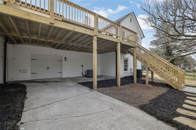 1525 WYNFIELD Drive, Auburn, GA 30011