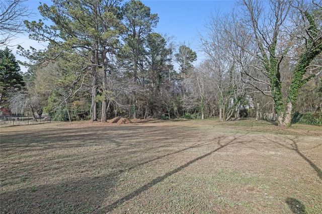 1525 WYNFIELD Drive, Auburn, GA 30011