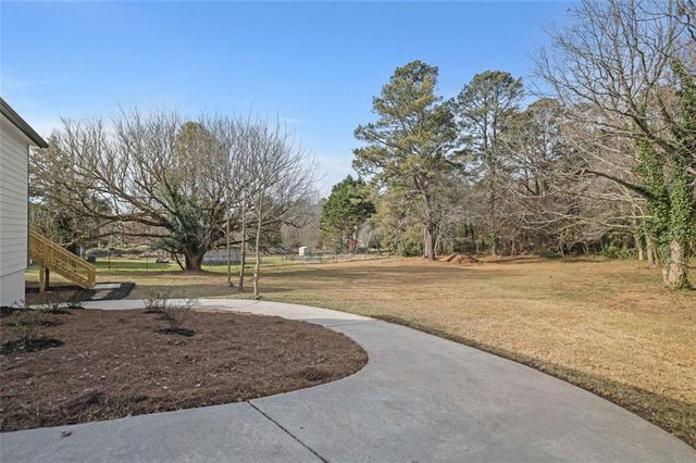 1525 WYNFIELD Drive, Auburn, GA 30011