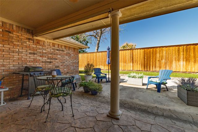 5593 Greenview Court, North Richland Hills, TX 76148