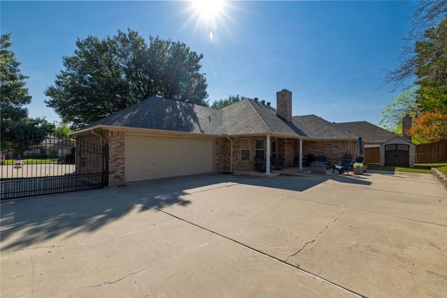 5593 Greenview Court, North Richland Hills, TX 76148