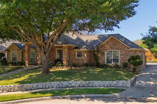 5593 Greenview Court, North Richland Hills, TX 76148