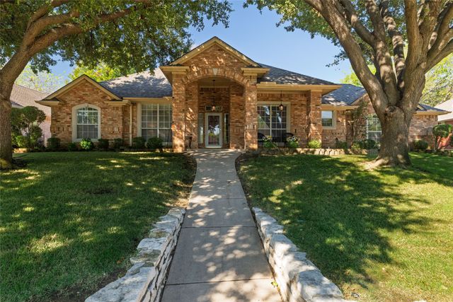 5593 Greenview Court, North Richland Hills, TX 76148