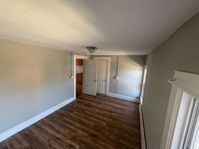 86 N 4th Street 1, Aurora, IL 60505