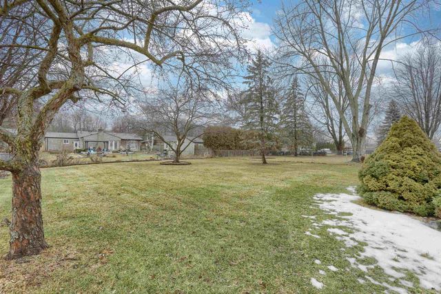 34405 Shorewood Street, Chesterfield Twp, MI 48047