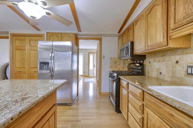 34405 Shorewood Street, Chesterfield Twp, MI 48047