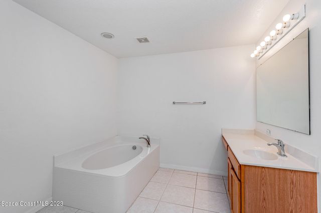 1292 Sorento Circle, Melbourne, FL 32904