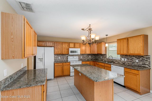 1292 Sorento Circle, Melbourne, FL 32904