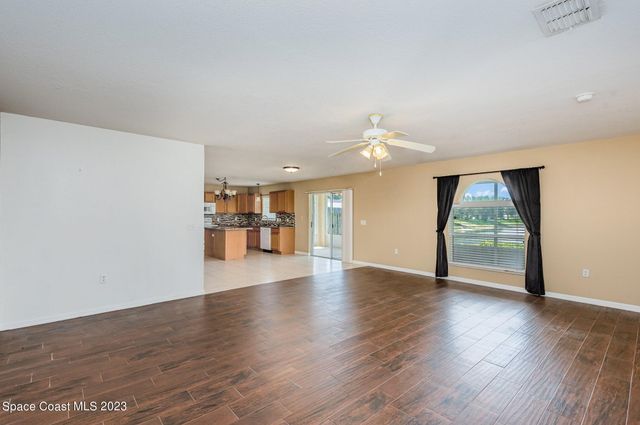 1292 Sorento Circle, Melbourne, FL 32904