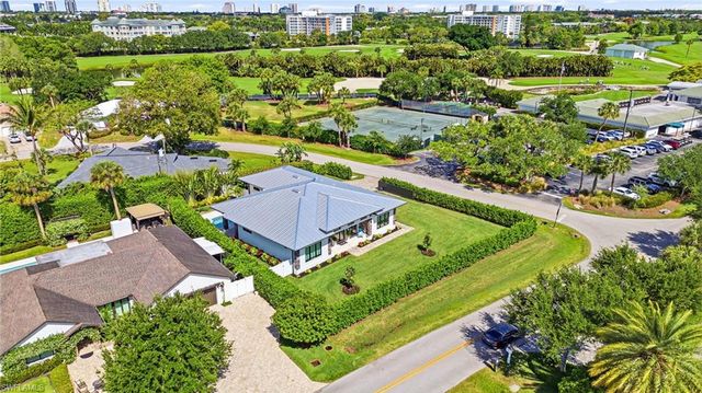167 Burning Tree DR, Naples, FL 34105
