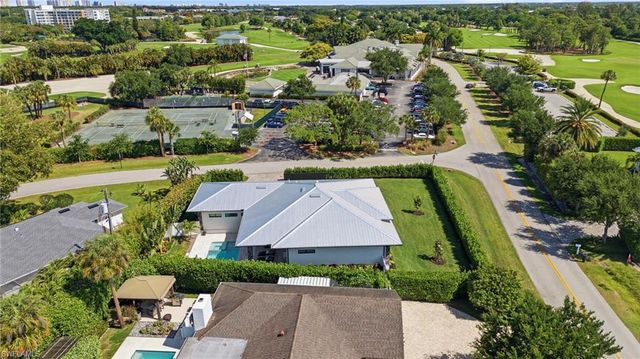 167 Burning Tree DR, Naples, FL 34105