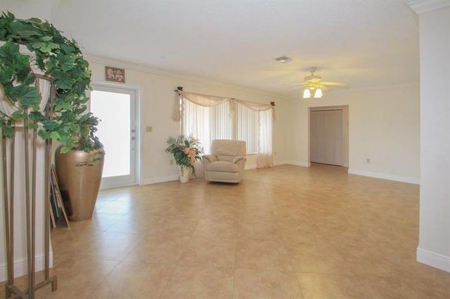 98 Seminole Lane, Boca Raton, FL 33487
