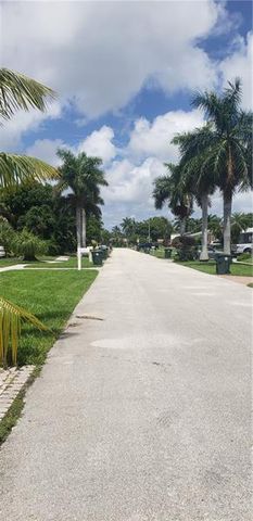 98 Seminole Lane, Boca Raton, FL 33487