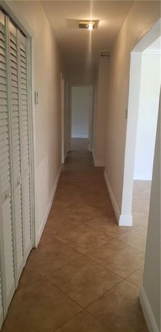 98 Seminole Lane, Boca Raton, FL 33487