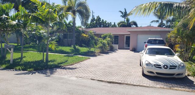 98 Seminole Lane, Boca Raton, FL 33487