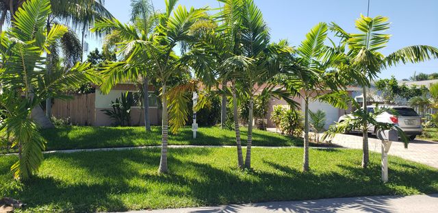 98 Seminole Lane, Boca Raton, FL 33487