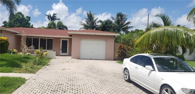 98 Seminole Lane, Boca Raton, FL 33487