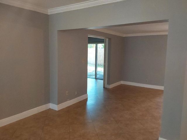98 Seminole Lane, Boca Raton, FL 33487