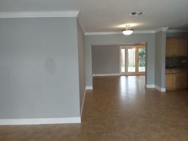98 Seminole Lane, Boca Raton, FL 33487