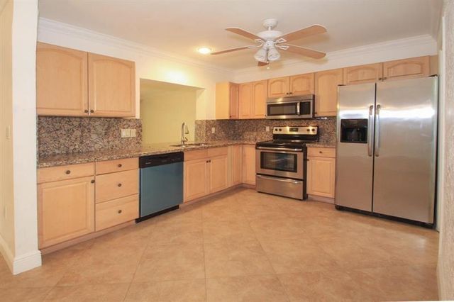 98 Seminole Lane, Boca Raton, FL 33487