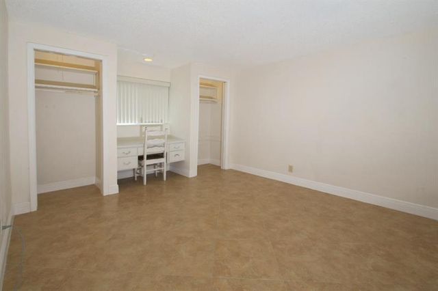 98 Seminole Lane, Boca Raton, FL 33487