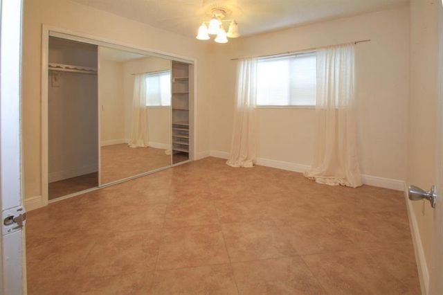 98 Seminole Lane, Boca Raton, FL 33487