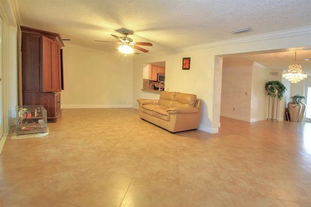 98 Seminole Lane, Boca Raton, FL 33487