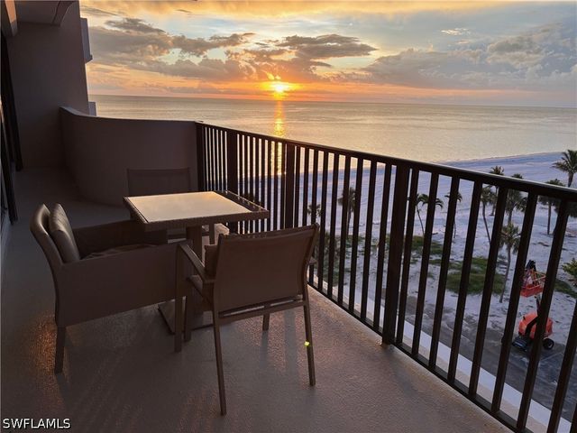 4005 Gulf Shore BLVD N 605, Naples, FL 34103