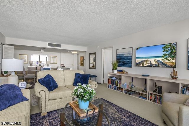 4005 Gulf Shore BLVD N 605, Naples, FL 34103