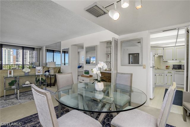 4005 Gulf Shore BLVD N 605, Naples, FL 34103