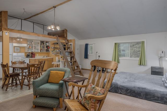2571 DOC JOHN DRIVE, Fairbanks, AK 99709