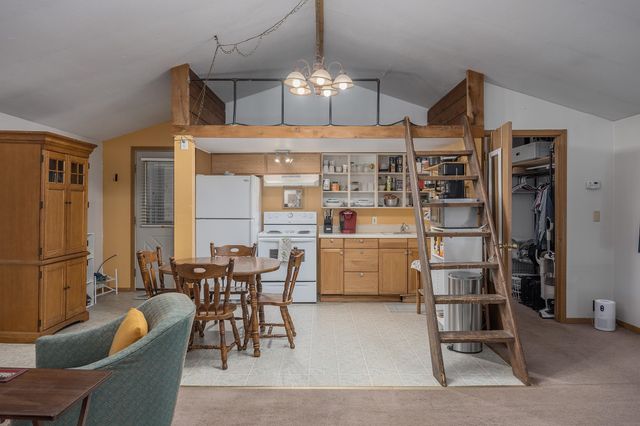 2571 DOC JOHN DRIVE, Fairbanks, AK 99709