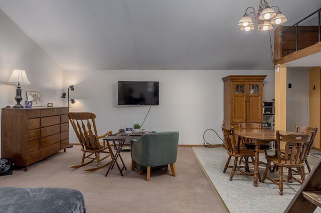 2571 DOC JOHN DRIVE, Fairbanks, AK 99709
