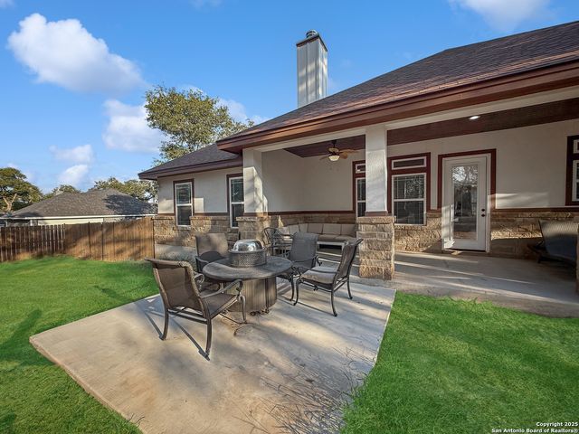 246 Cibolo Way, La Vernia, TX 78121