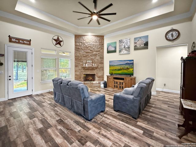 246 Cibolo Way, La Vernia, TX 78121