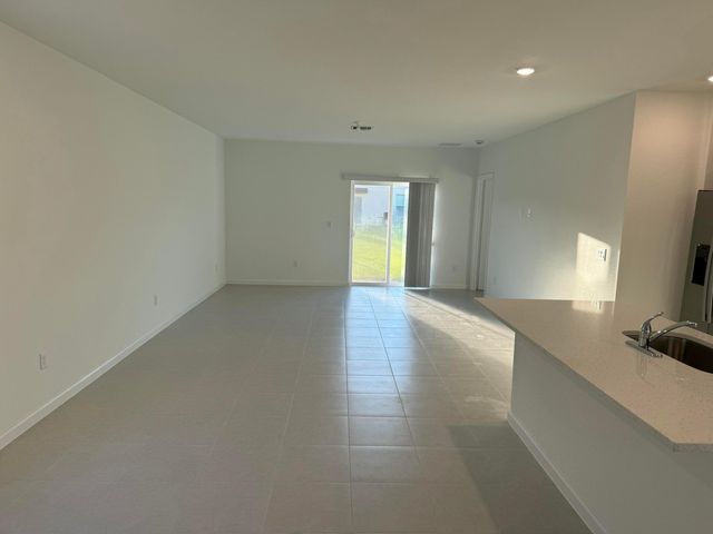 5933 NW Sweetwood Drive, Port St. Lucie, Port St Lucie, FL 34987