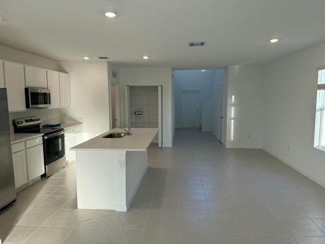 5933 NW Sweetwood Drive, Port St. Lucie, Port St Lucie, FL 34987