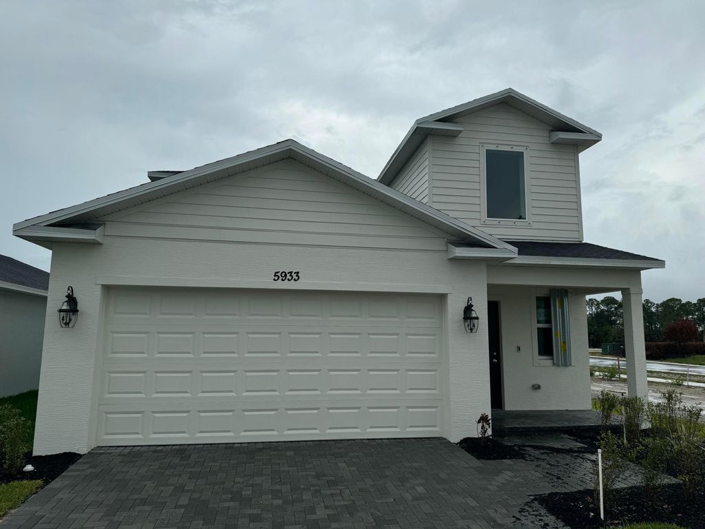 5933 NW Sweetwood Drive, Port St. Lucie, Port St Lucie, FL 34987