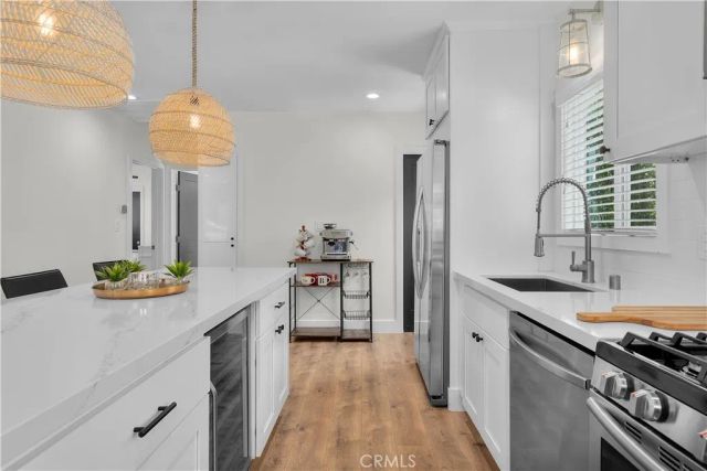 1430 Bonnie Brae Street, Hermosa Beach, CA 90254