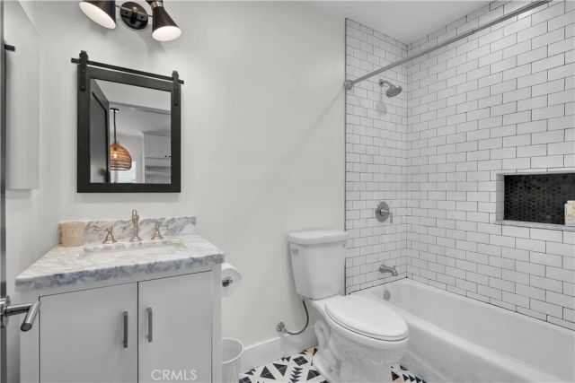 1430 Bonnie Brae Street, Hermosa Beach, CA 90254