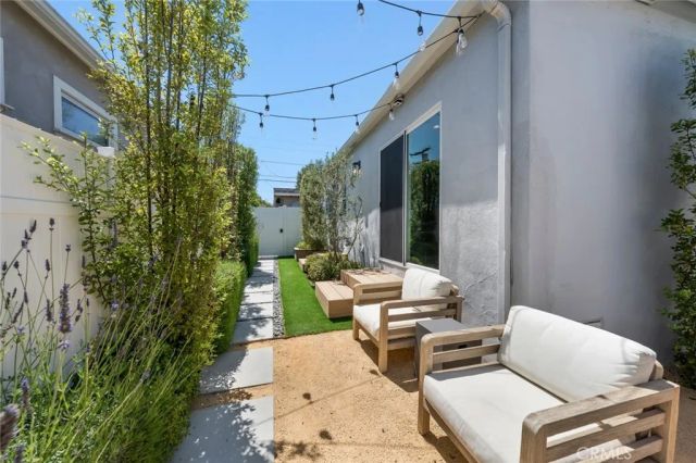 1430 Bonnie Brae Street, Hermosa Beach, CA 90254