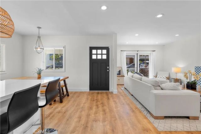 1430 Bonnie Brae Street, Hermosa Beach, CA 90254