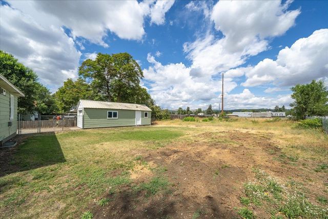 8209 E Knox Ave, Spokane Valley, WA 99212