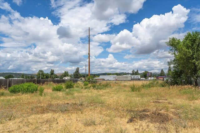 8209 E Knox Ave, Spokane Valley, WA 99212