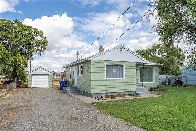 8209 E Knox Ave, Spokane Valley, WA 99212