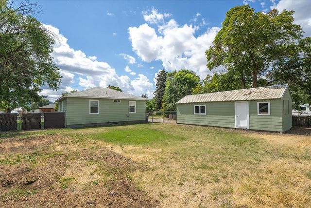 8209 E Knox Ave, Spokane Valley, WA 99212